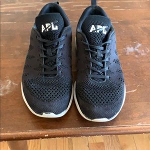 11.5 Black APL TechLoom Pro Sneakers